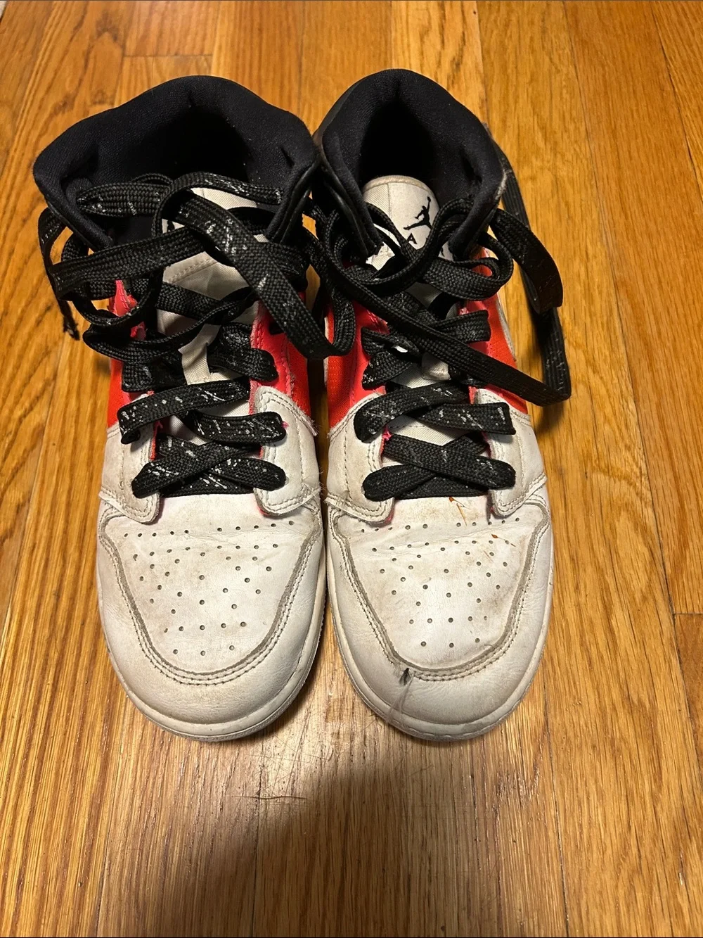 Jordan Kids High-Top Sneakers in Red, White & Black
